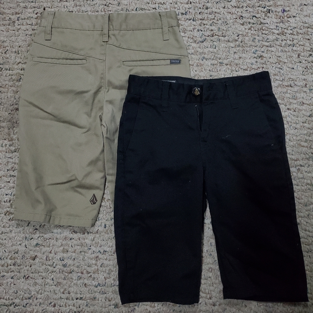 Volcom shorts